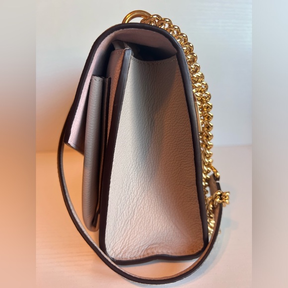 LOUIS VUITTON MYLOCKME SATCHEL chain bag in greige - Picture 11 of 16